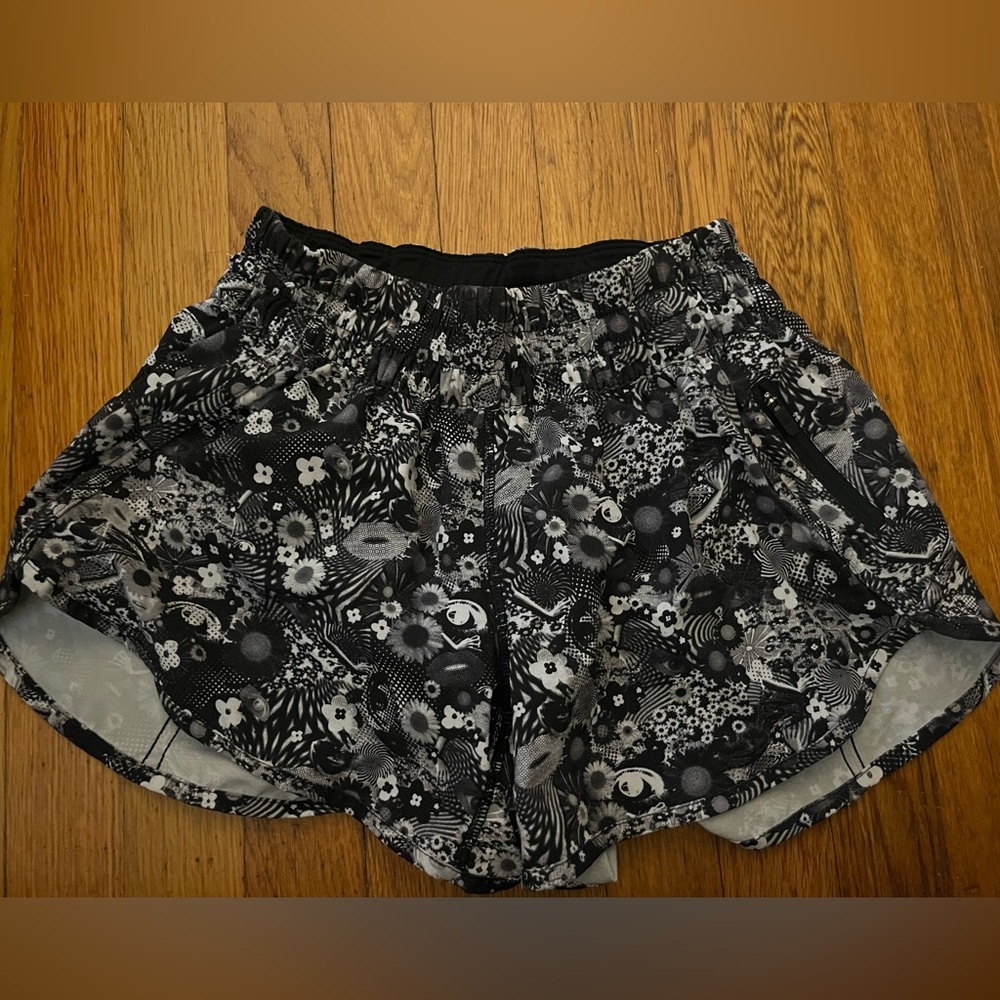 Lululemon seawheeze  2017 tracker shorts rare